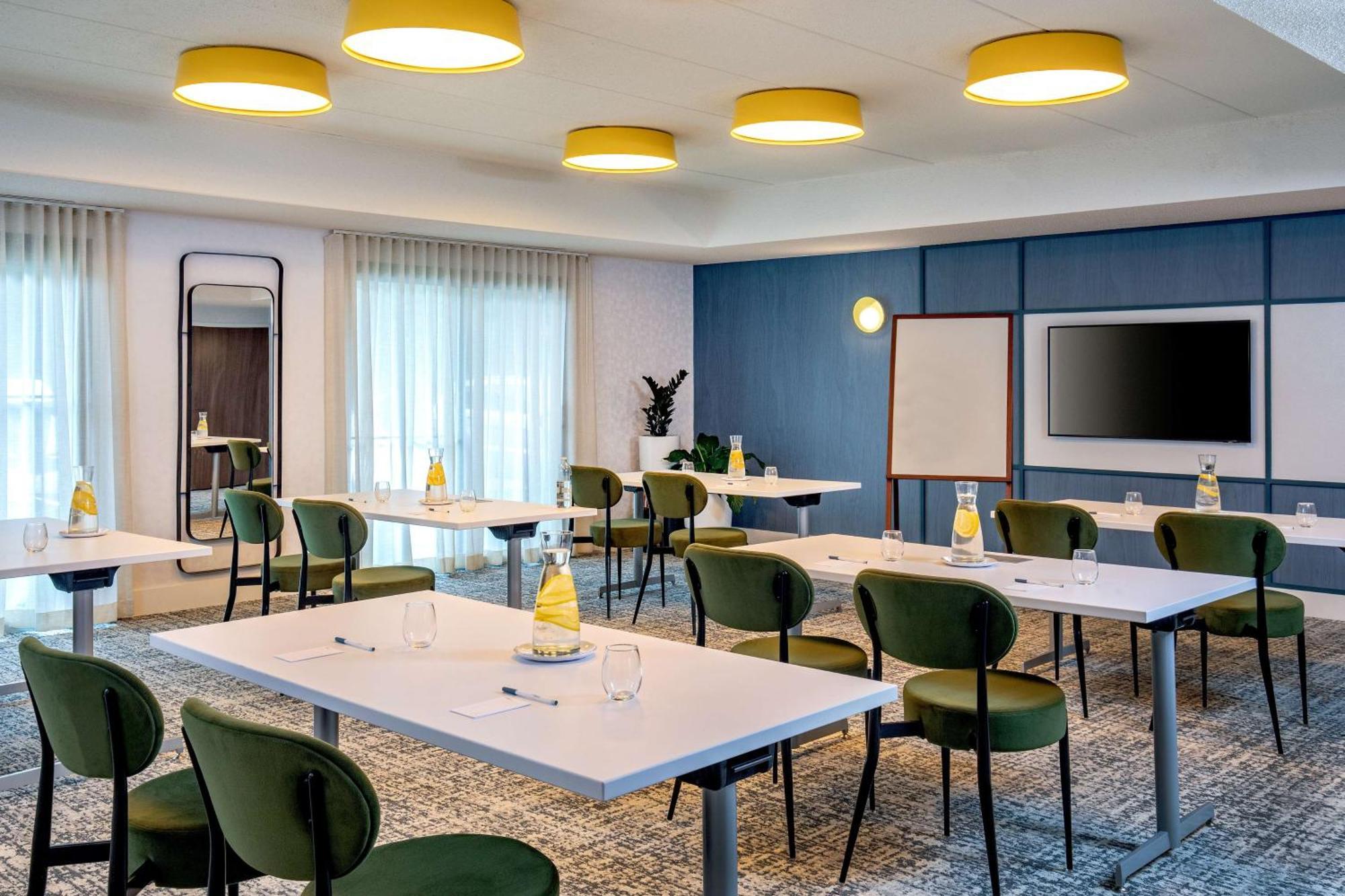 Sonesta Select Boston Foxborough Mansfield Hotell Exteriör bild